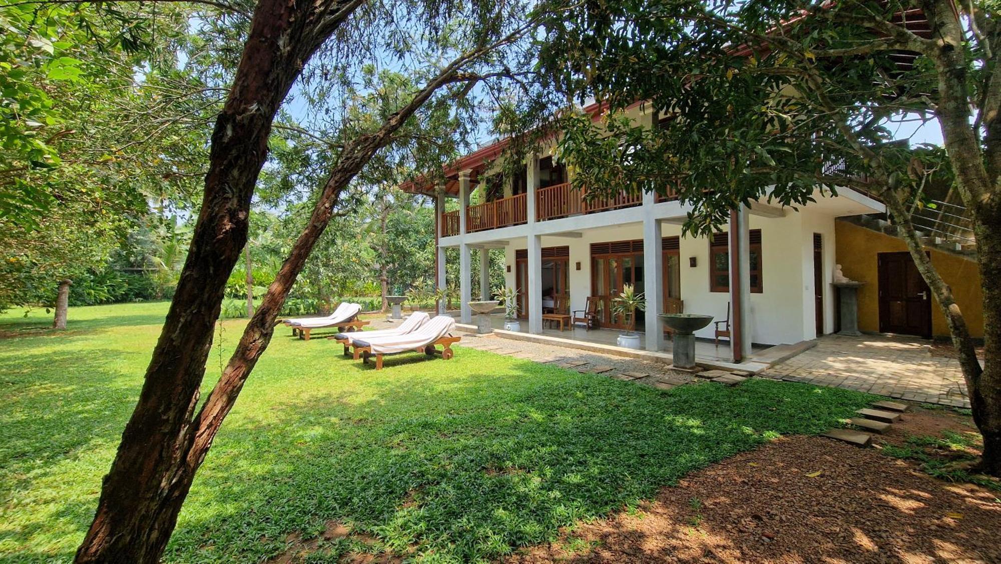 Villa Arana Bentota Exterior photo